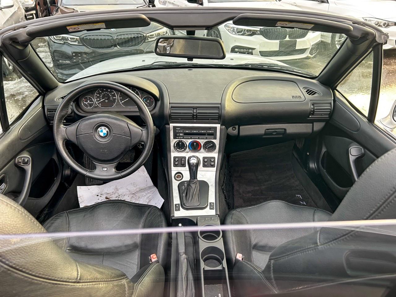 2002 BMW Z3 Series Z3 2dr Roadster 3.0i Photo