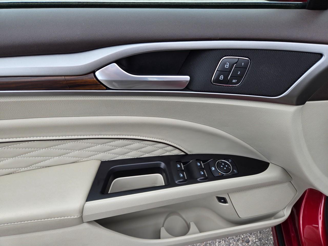 2018 Ford Fusion Energi Platinum 4dr Front-Wheel Drive Sedan Photo