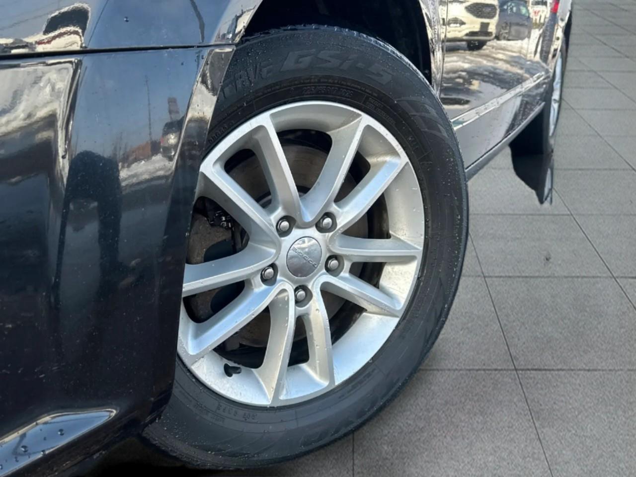 2019 Dodge Grand Caravan CVP/SXT Passenger Van Photo