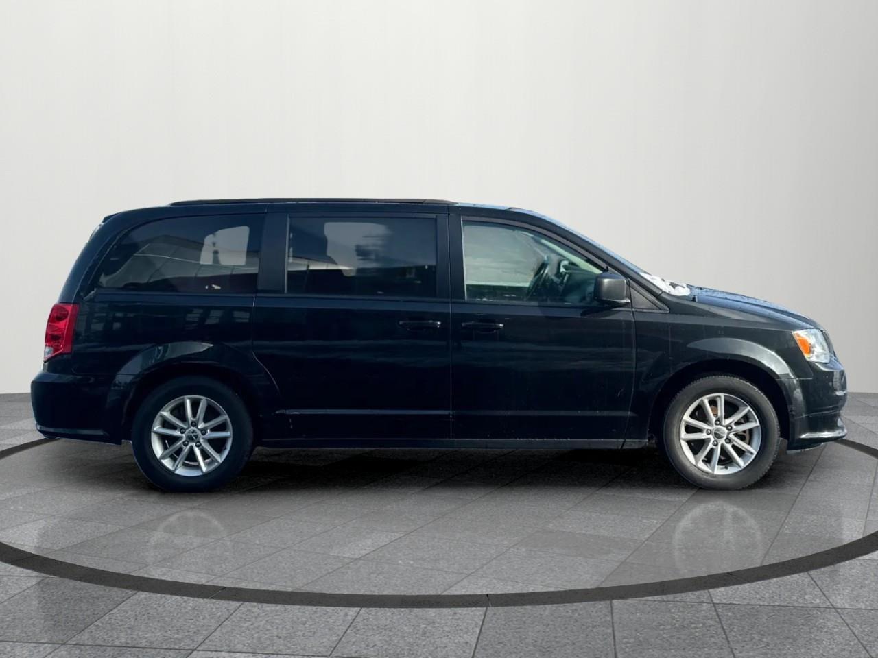 2019 Dodge Grand Caravan CVP/SXT Passenger Van Photo