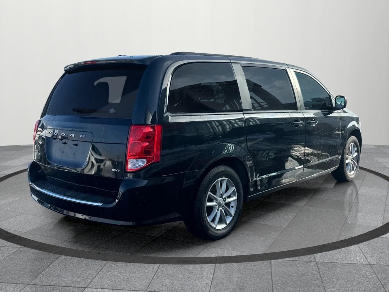 2019 Dodge Grand Caravan CVP/SXT Passenger Van Photo