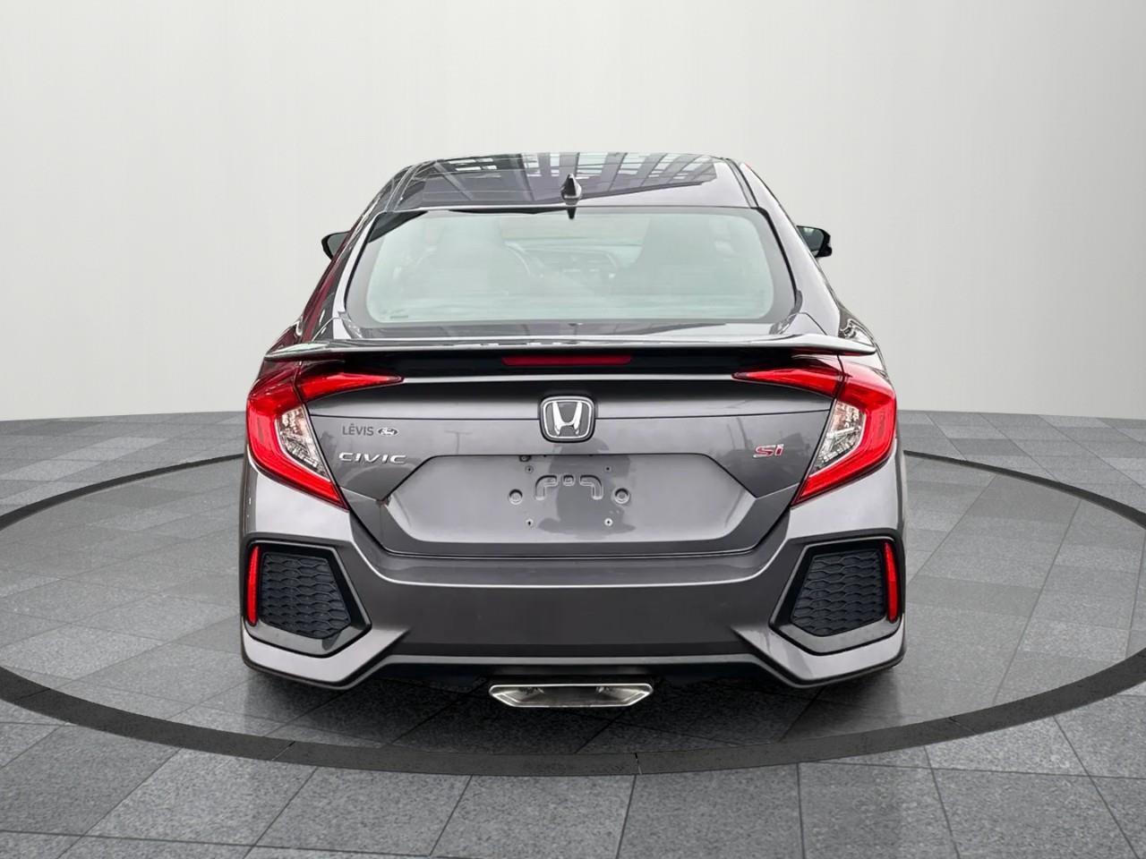 2017 Honda Civic Si (M6) 4dr Sedan Photo