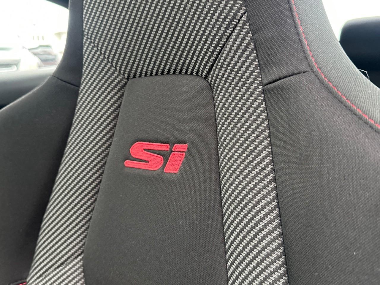 2017 Honda Civic Si (M6) 4dr Sedan Photo