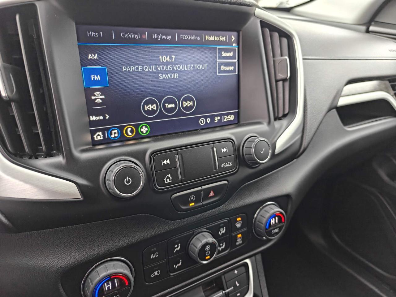 2023 GMC Terrain SLT All-wheel Drive Photo