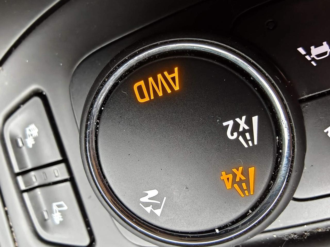 2023 GMC Terrain SLT All-wheel Drive Photo