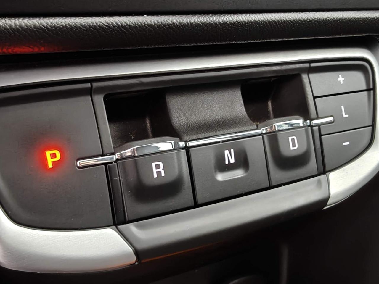 2023 GMC Terrain SLT All-wheel Drive Photo