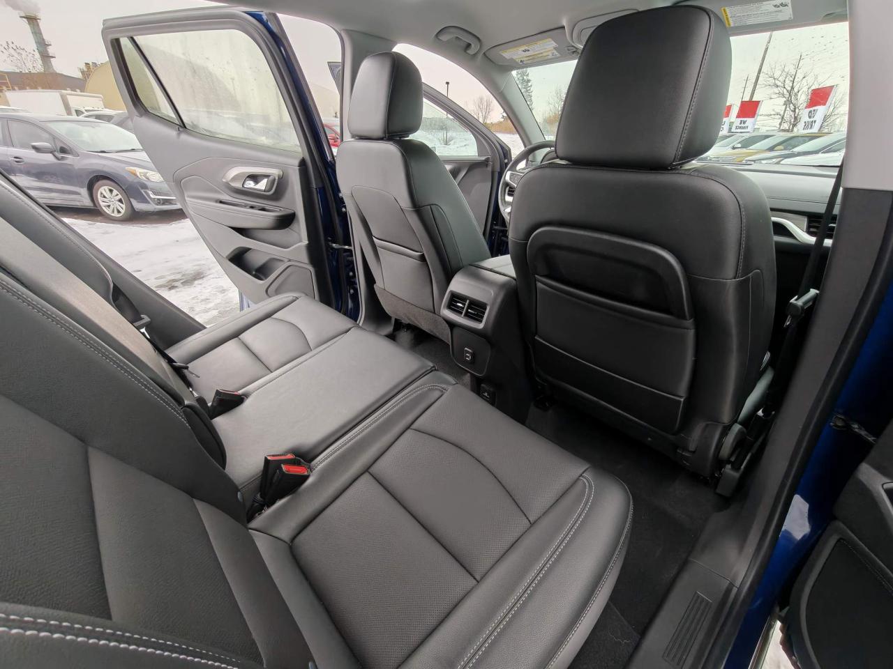 2023 GMC Terrain SLT All-wheel Drive Photo