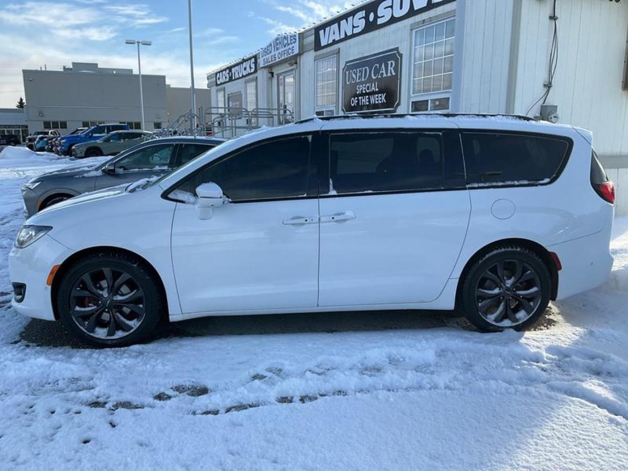 2018 Chrysler Pacifica Limited Photo