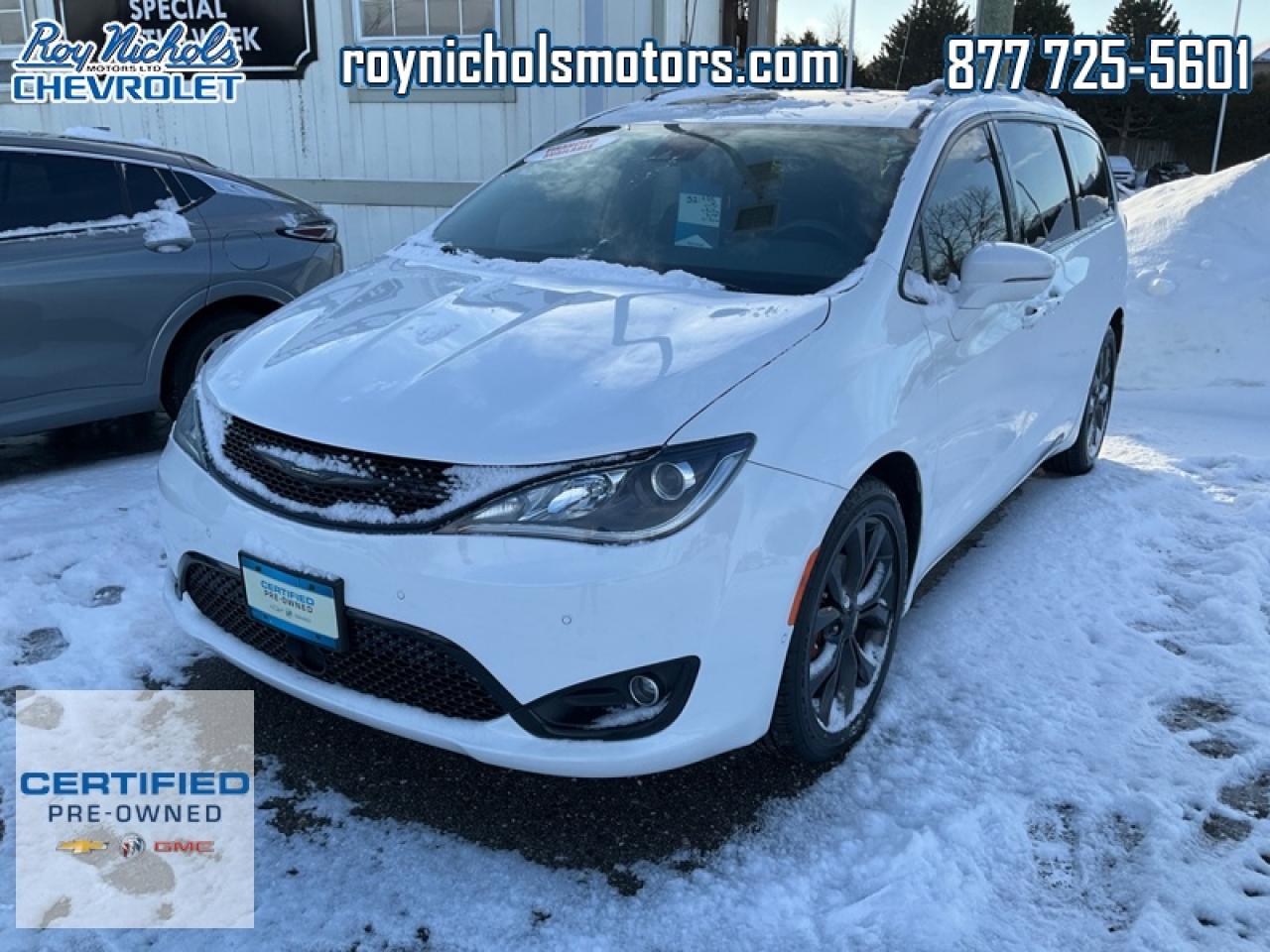 2018 Chrysler Pacifica Limited Photo0