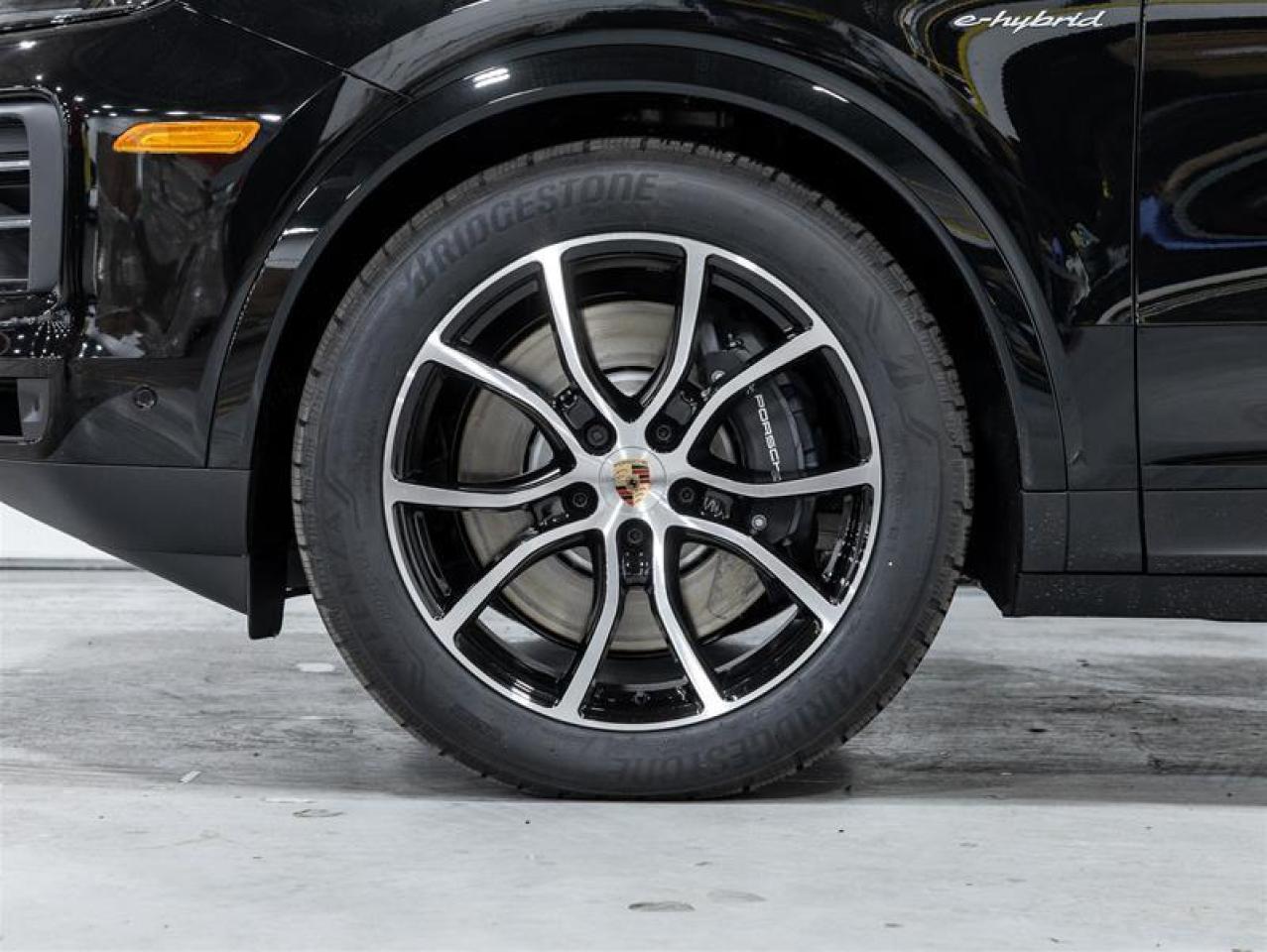 2026 Porsche Cayenne  Photo