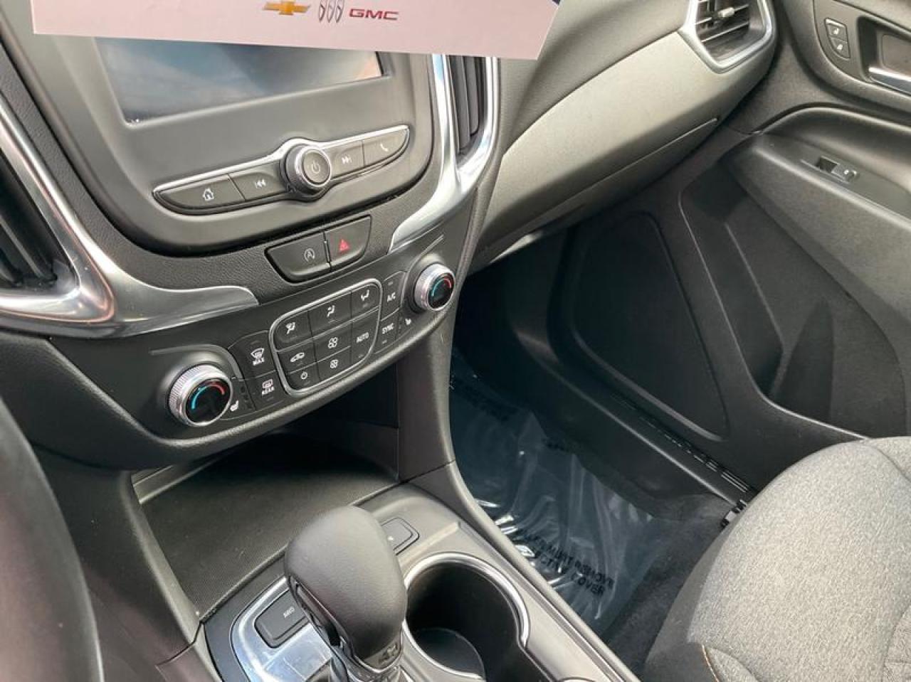 2022 Chevrolet Equinox LT Photo4