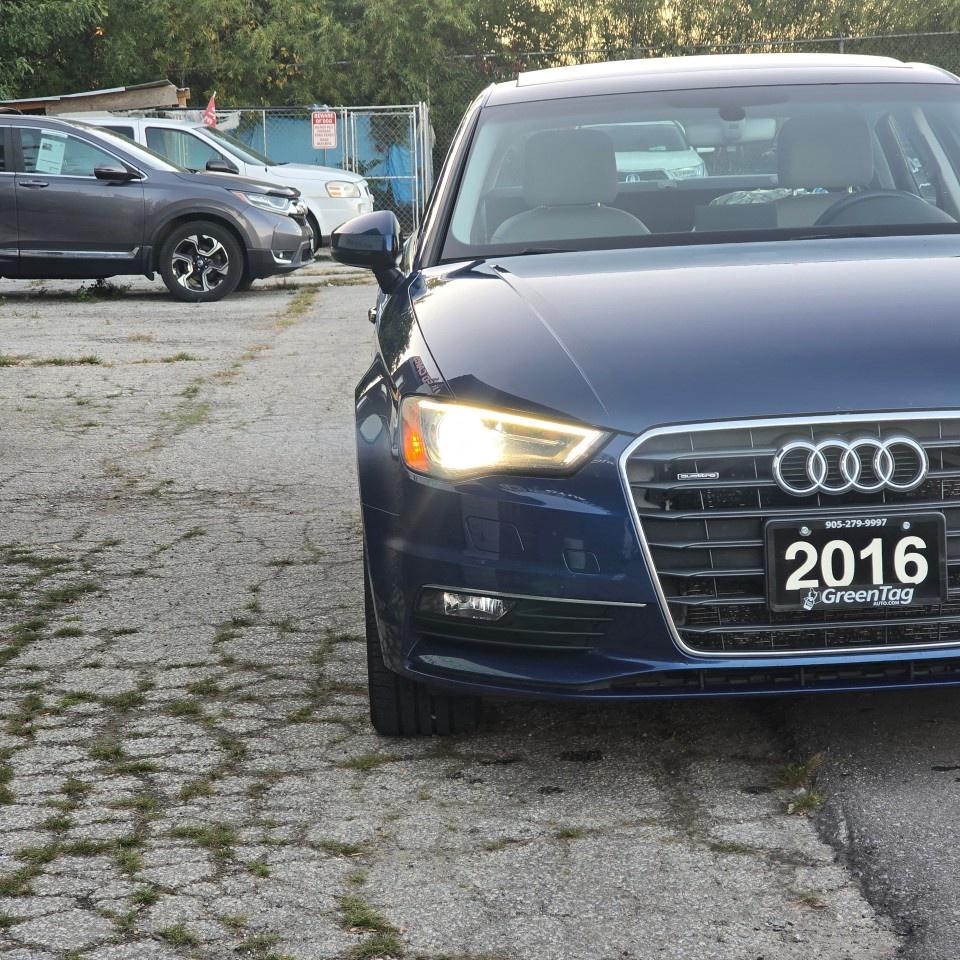 2016 Audi A3 4dr Sdn quattro 2.0T Komfort Photo3