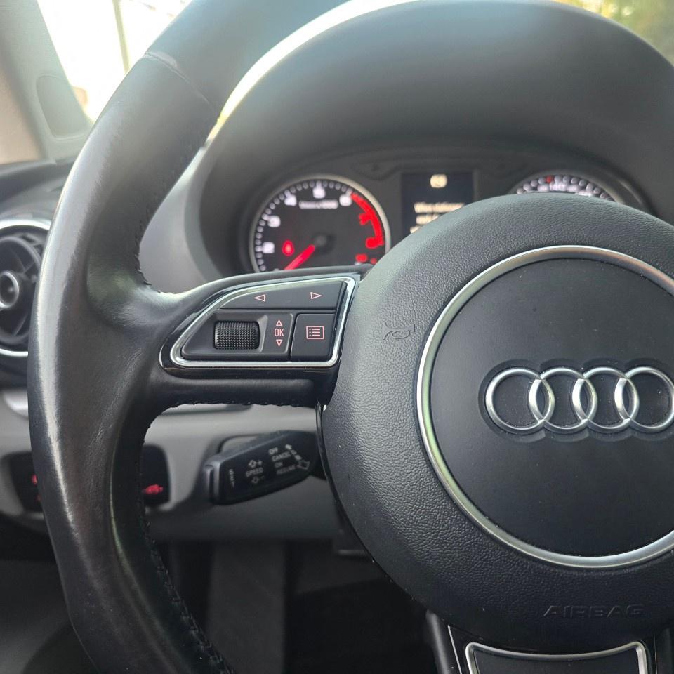 2016 Audi A3 4dr Sdn quattro 2.0T Komfort Photo