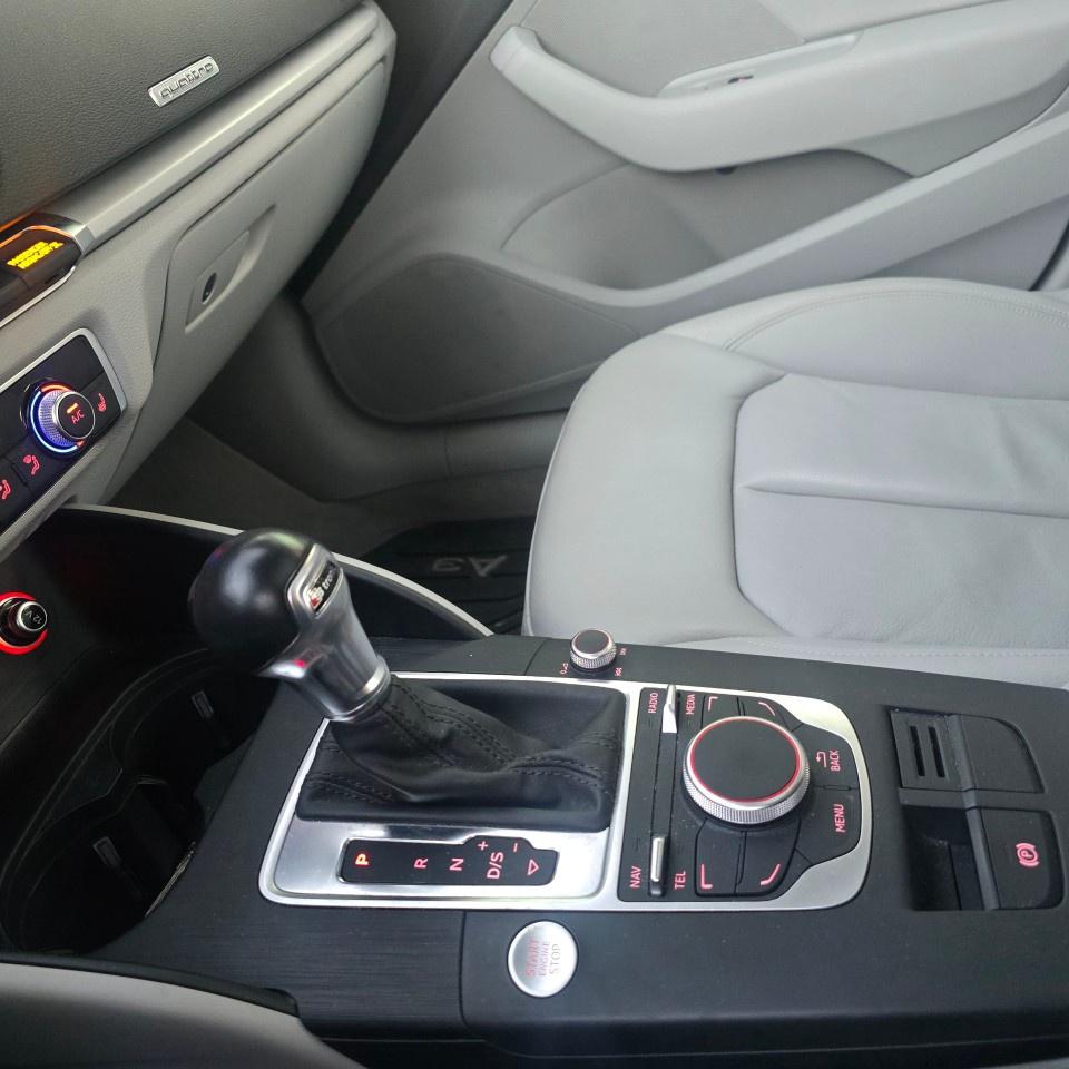 2016 Audi A3 4dr Sdn quattro 2.0T Komfort Photo