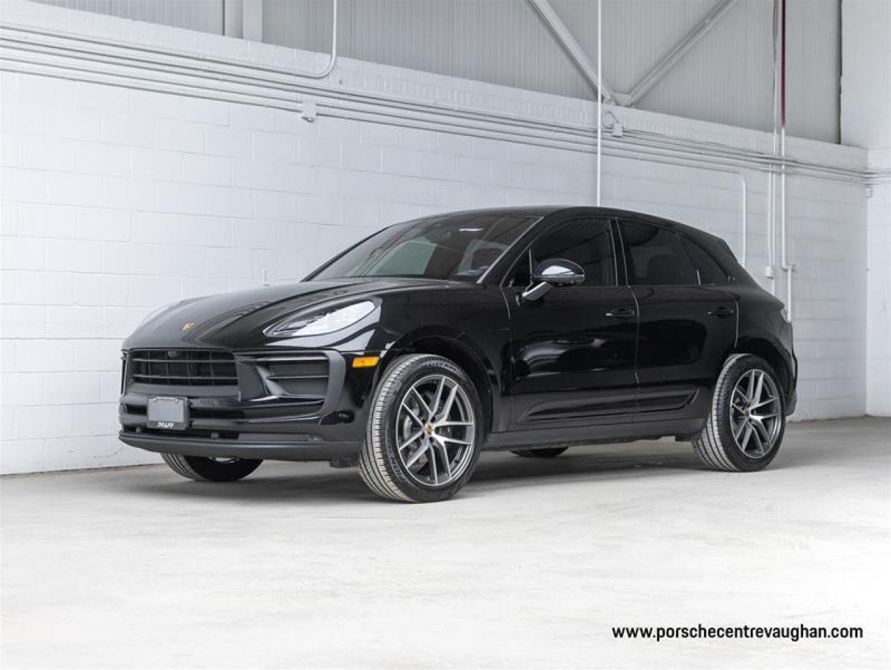 2023 Porsche Macan  Photo