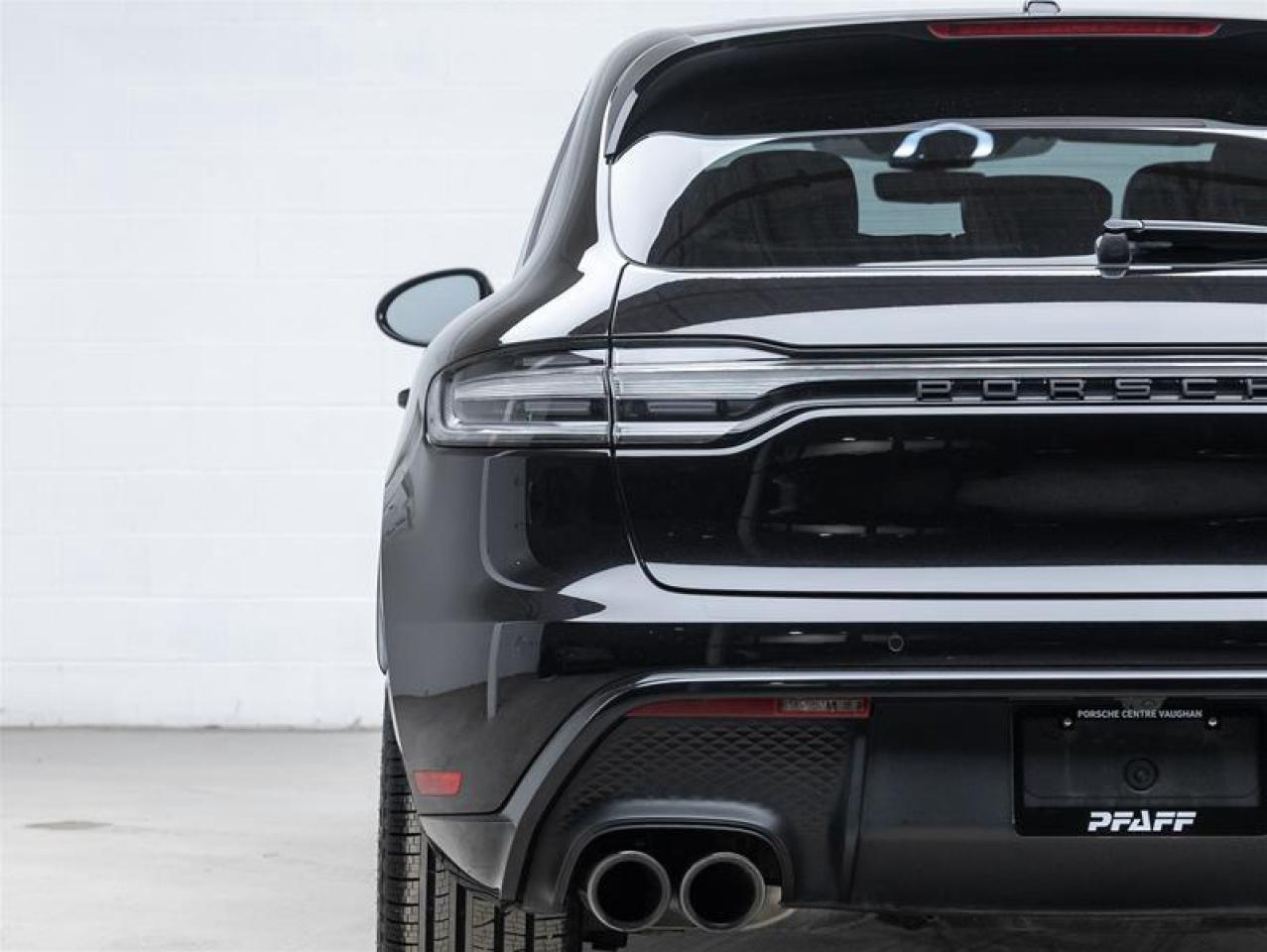 2023 Porsche Macan  Photo