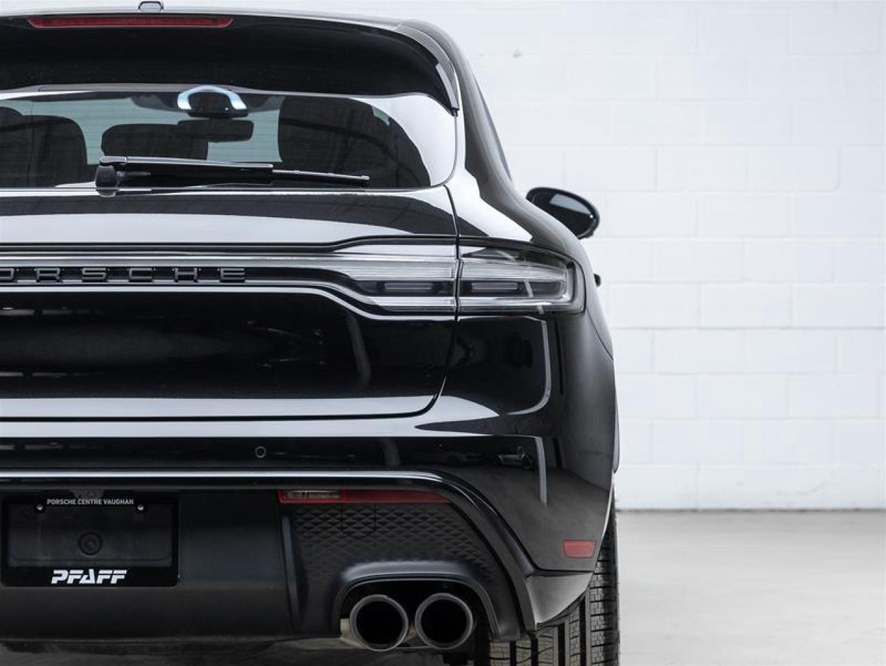 2023 Porsche Macan  Photo