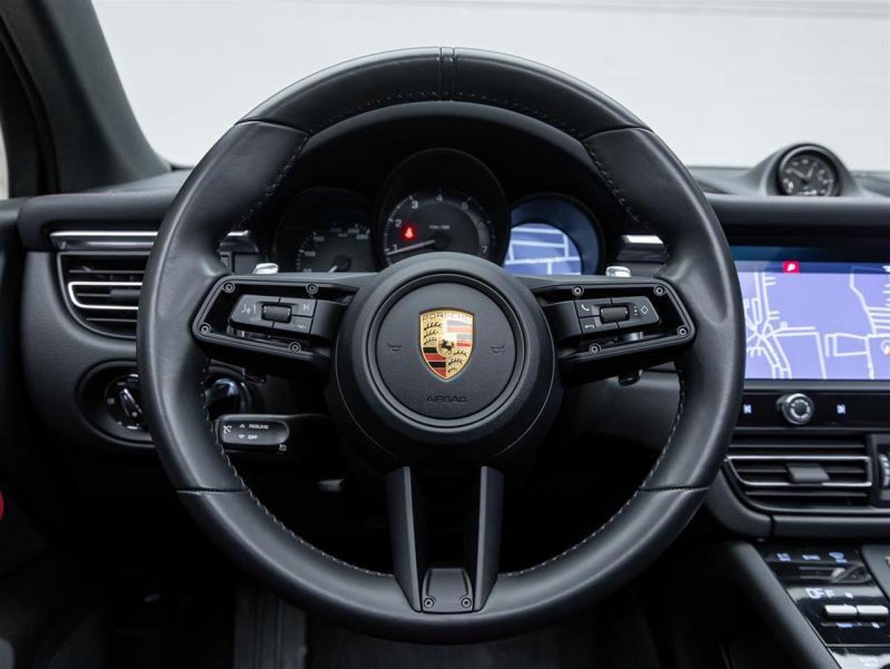 2023 Porsche Macan  Photo