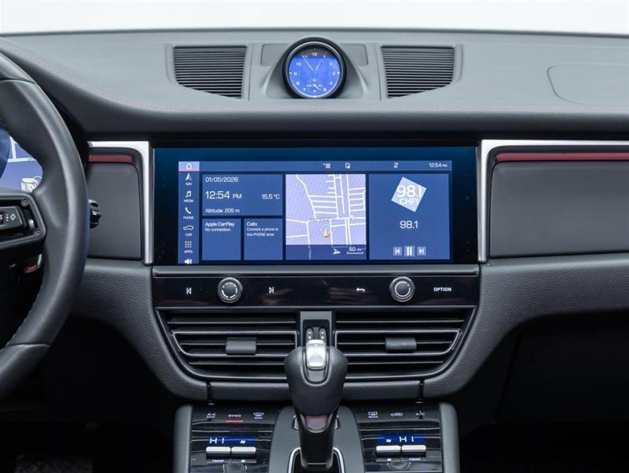 2023 Porsche Macan  Photo