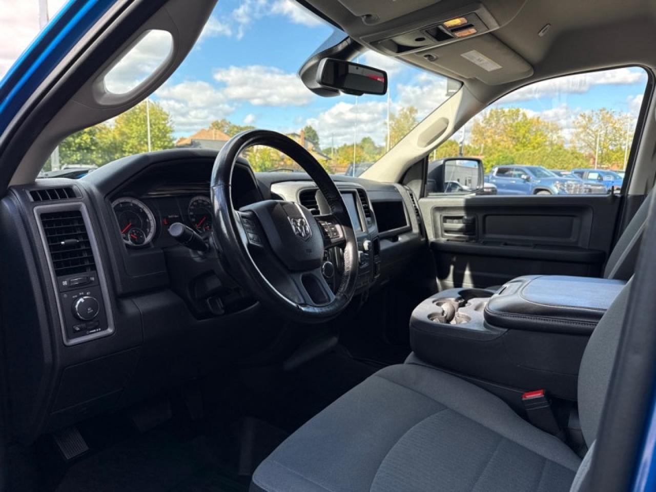 2022 RAM 1500 Classic Night Edition Photo