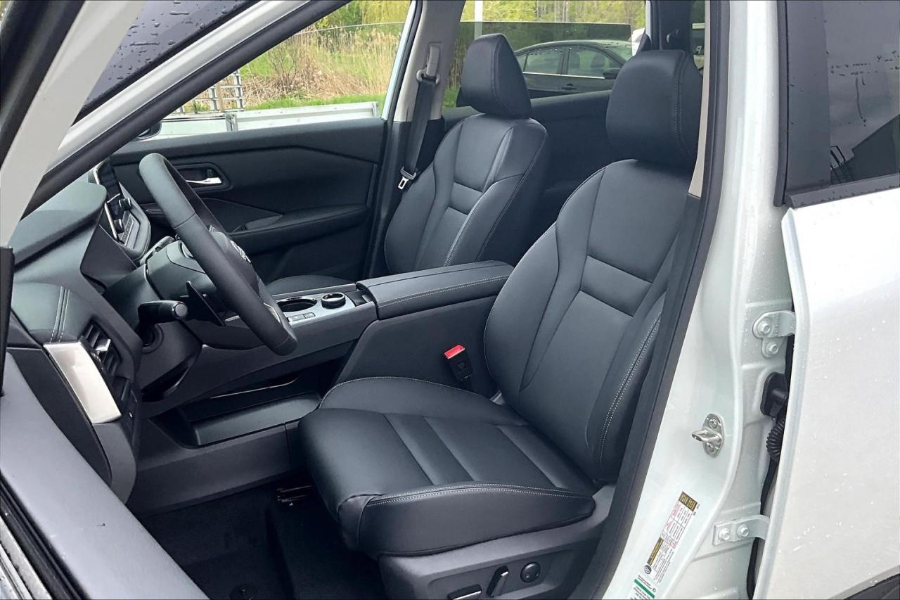 2025 Nissan Rogue Midnight Edition 4dr All-Wheel Drive Sport Utility Photo