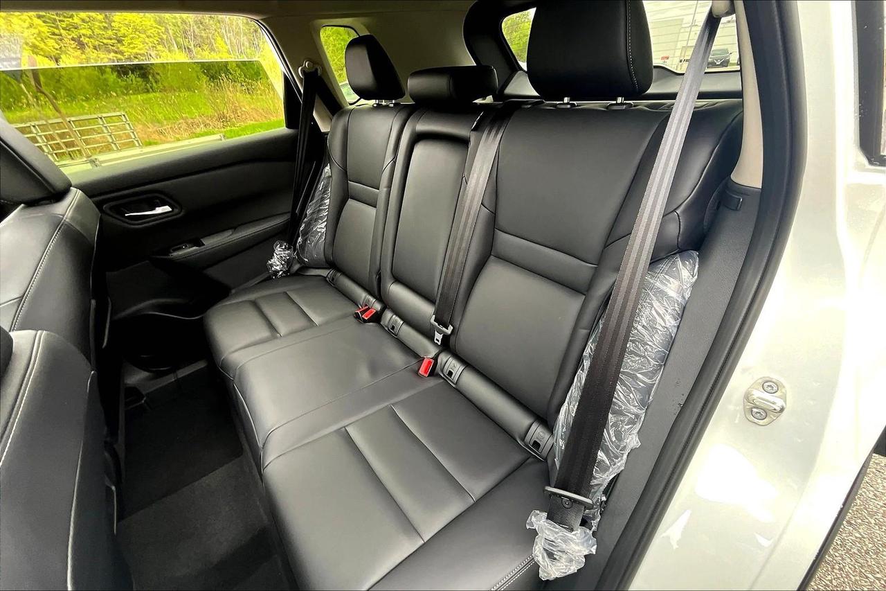 2025 Nissan Rogue Midnight Edition 4dr All-Wheel Drive Sport Utility Photo