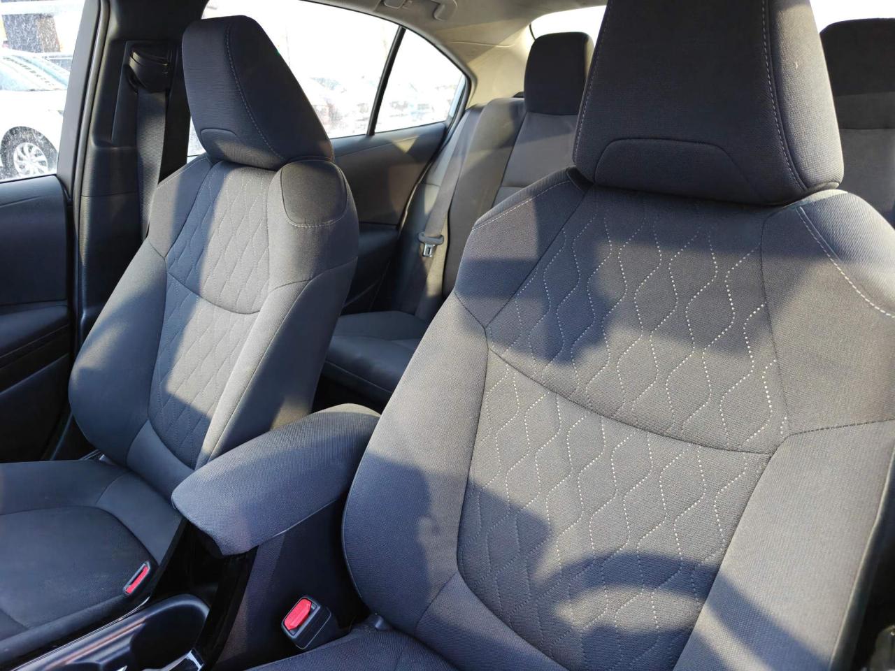 2022 Toyota Corolla Hybrid Base w/Li Battery 4dr Sedan Photo