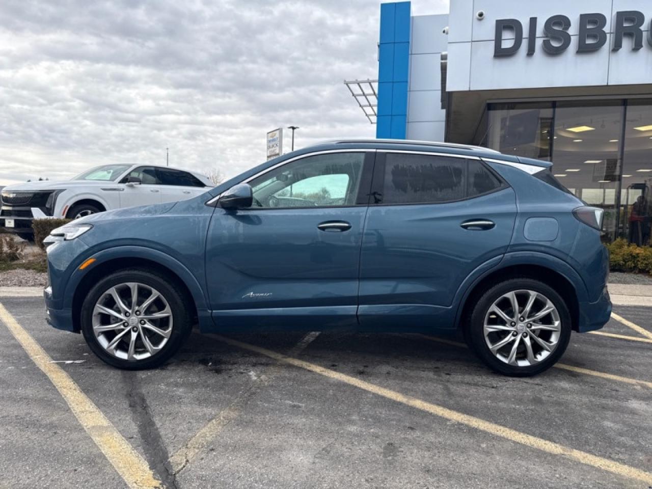 2024 Buick Encore GX Avenir Photo3