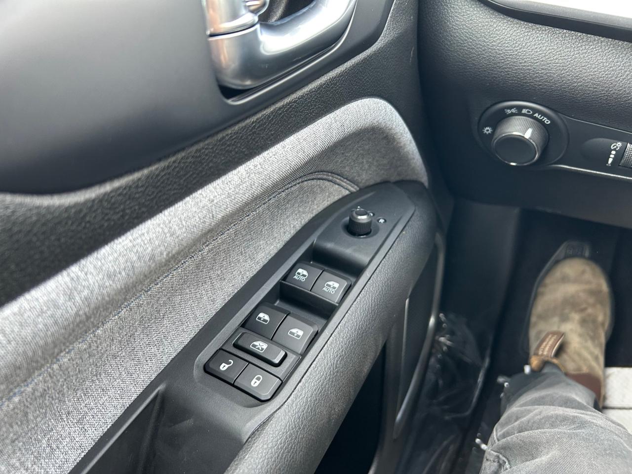 2025 Jeep Compass Sport 4dr 4x4 Photo