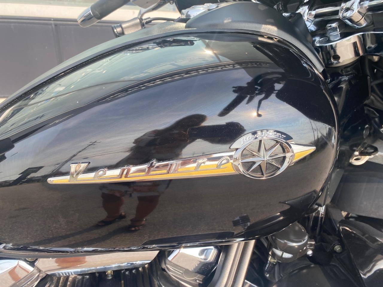 2004 Yamaha VENTURE MIDNIGHT  Photo