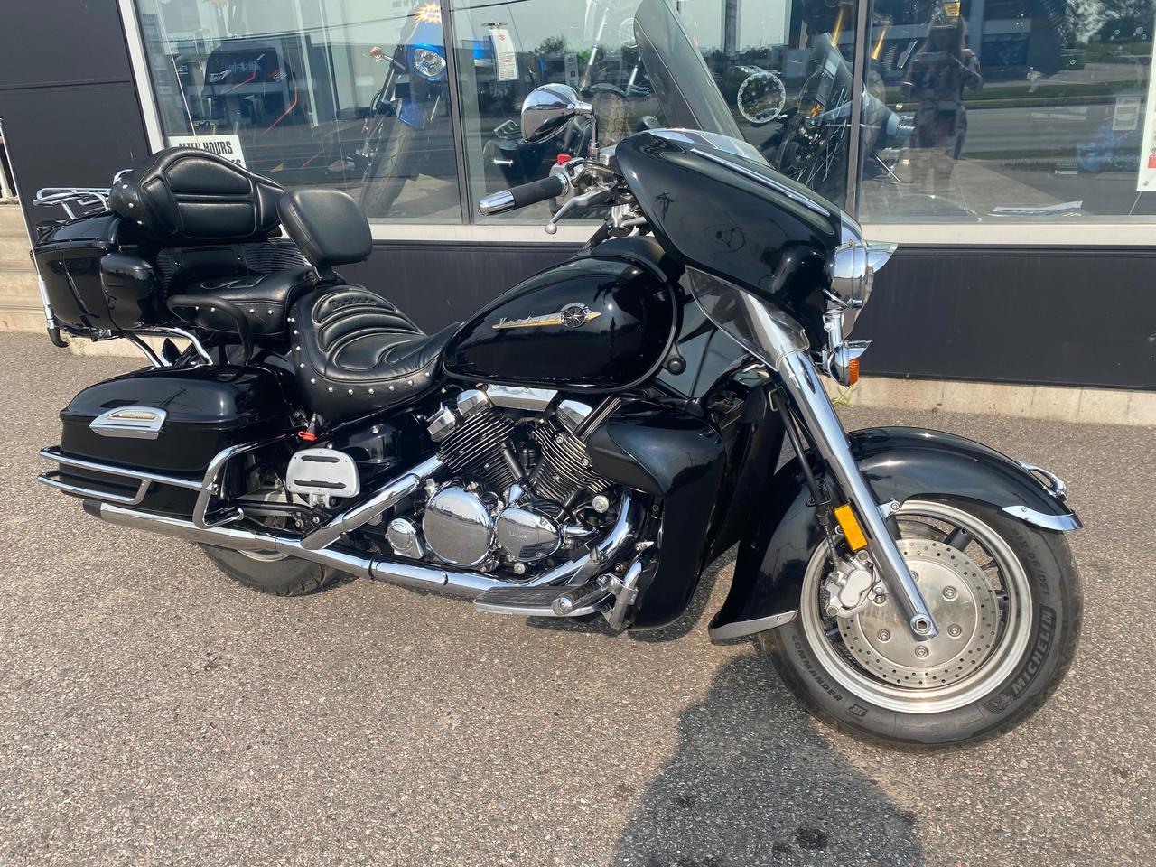 2004 Yamaha VENTURE MIDNIGHT  Photo
