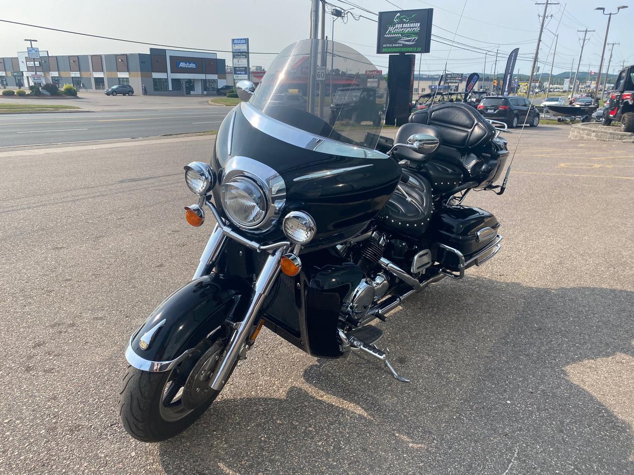 2004 Yamaha VENTURE MIDNIGHT  Photo