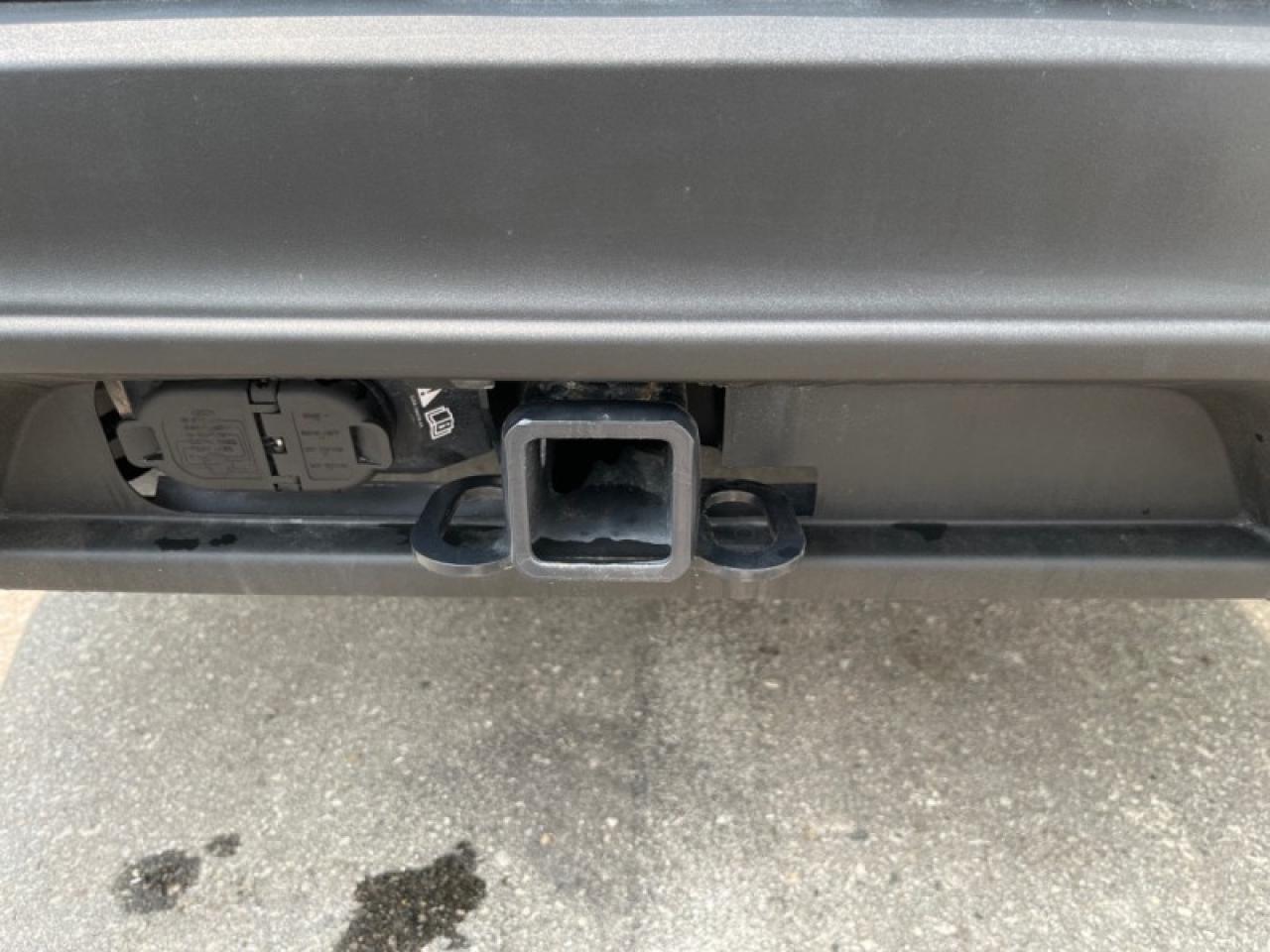 2022 Ford Explorer ST Photo