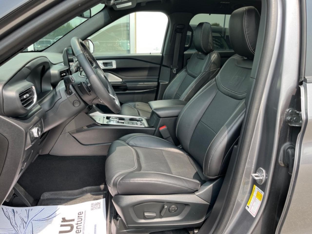 2022 Ford Explorer ST Photo