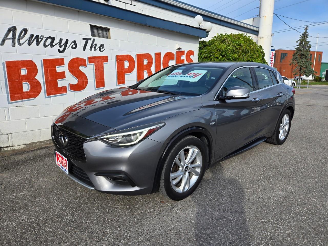 2018 Infiniti QX30 Base (DCT) 4dr Front-Wheel Drive Photo3