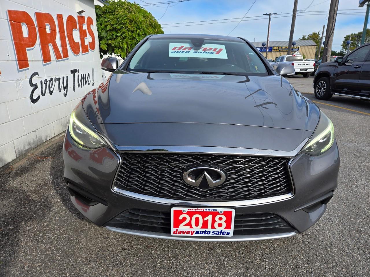 2018 Infiniti QX30 Base (DCT) 4dr Front-Wheel Drive Photo