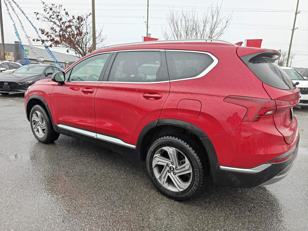 2023 Hyundai Santa Fe Preferred 4dr All-Wheel Drive Photo2