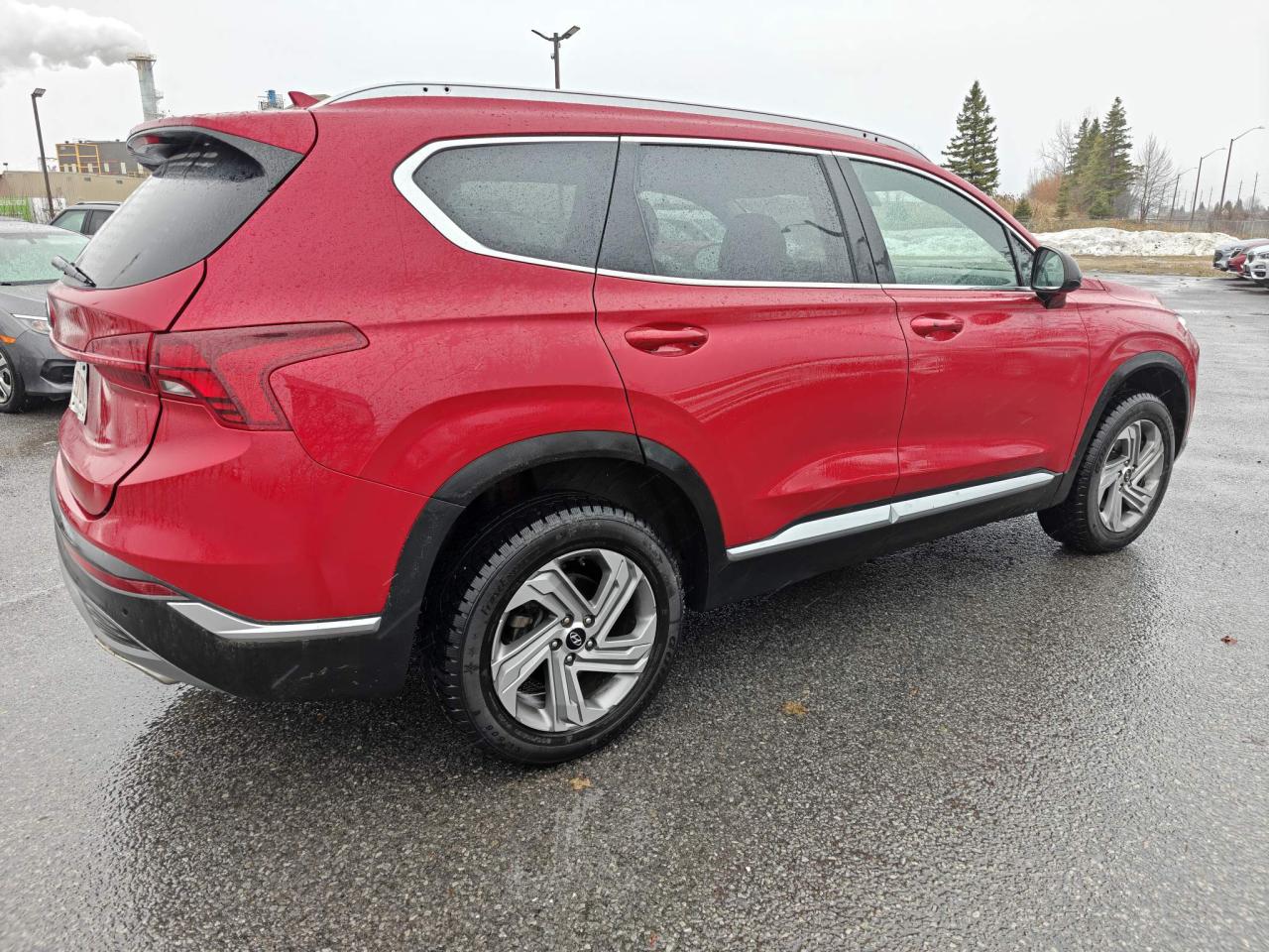 2023 Hyundai Santa Fe Preferred 4dr All-Wheel Drive Photo4