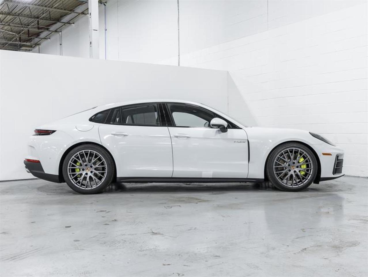 2026 Porsche Panamera  Photo