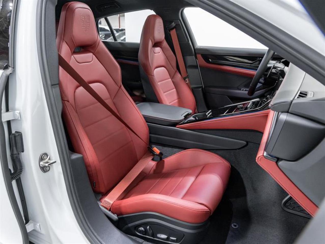 2026 Porsche Panamera  Photo