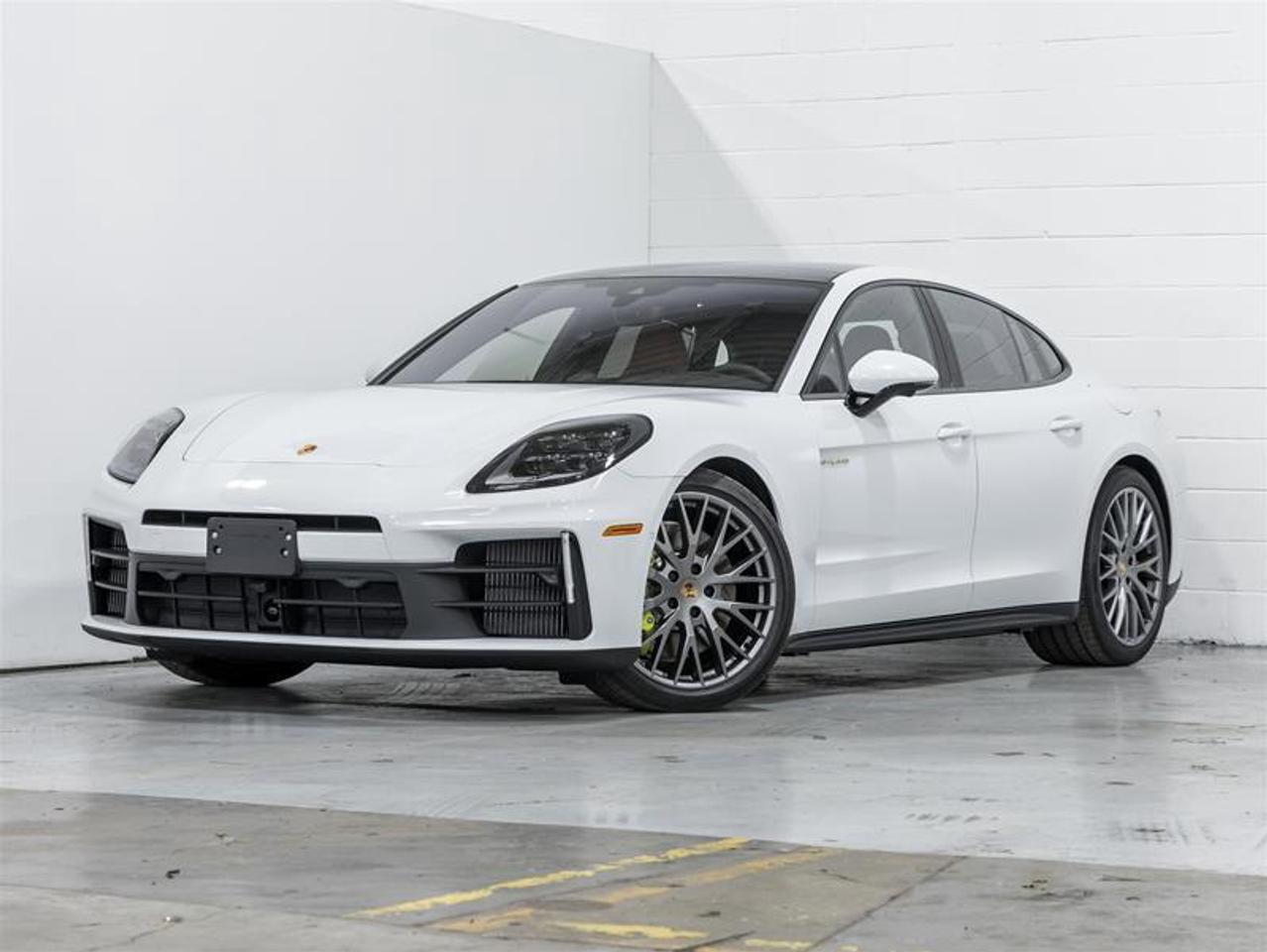 2026 Porsche Panamera  Photo