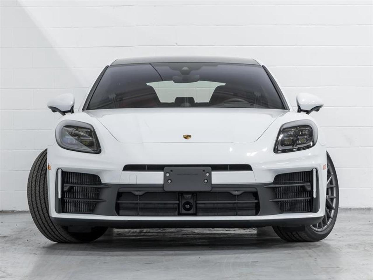 2026 Porsche Panamera  Photo
