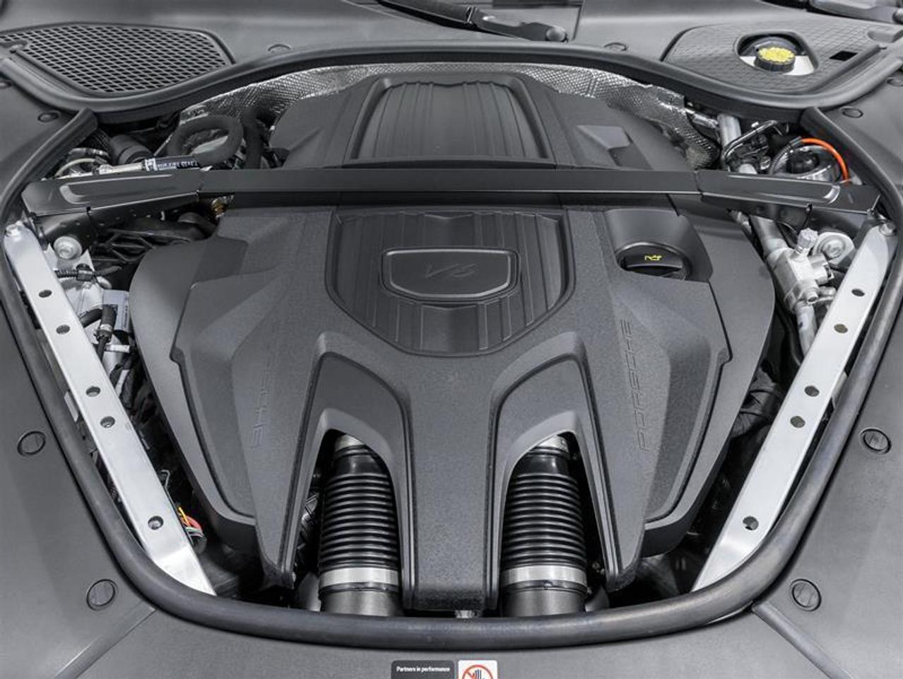 2026 Porsche Panamera  Photo2