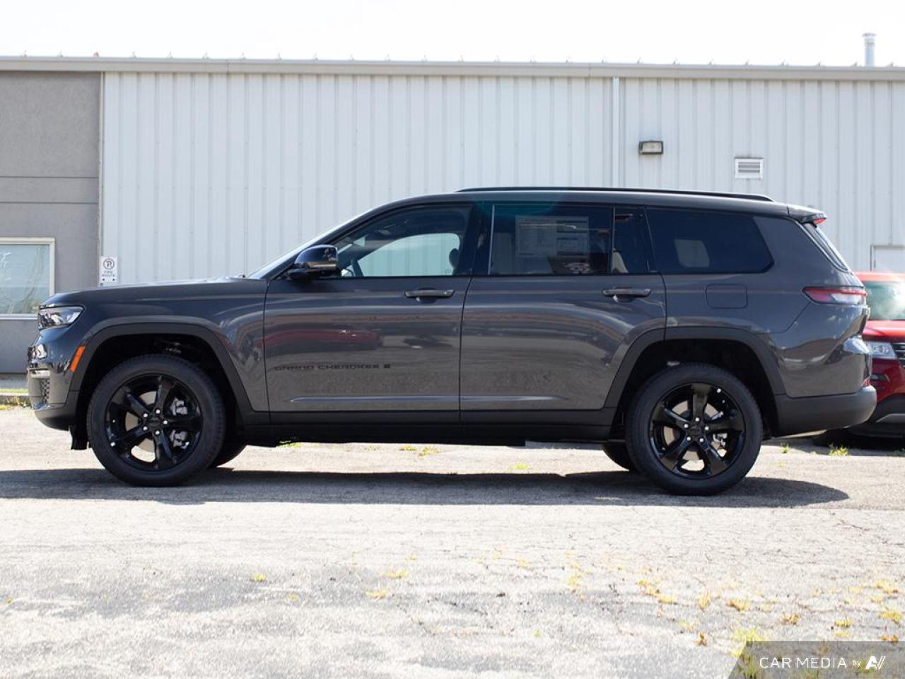 2025 Jeep Grand Cherokee L Limited 4dr 4x4 Photo2