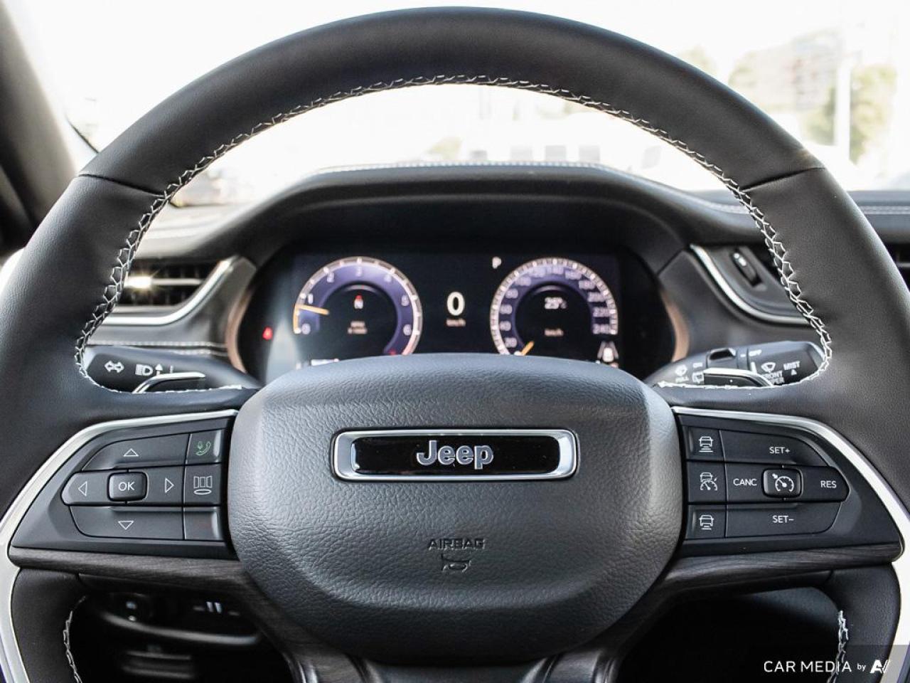 2025 Jeep Grand Cherokee L Limited 4dr 4x4 Photo