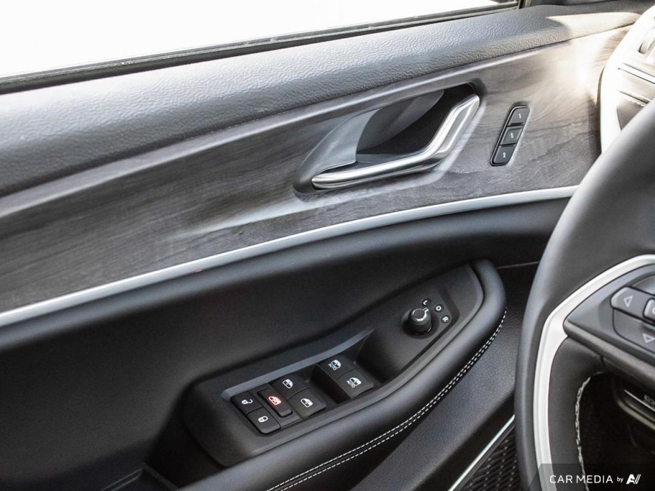 2025 Jeep Grand Cherokee L Limited 4dr 4x4 Photo