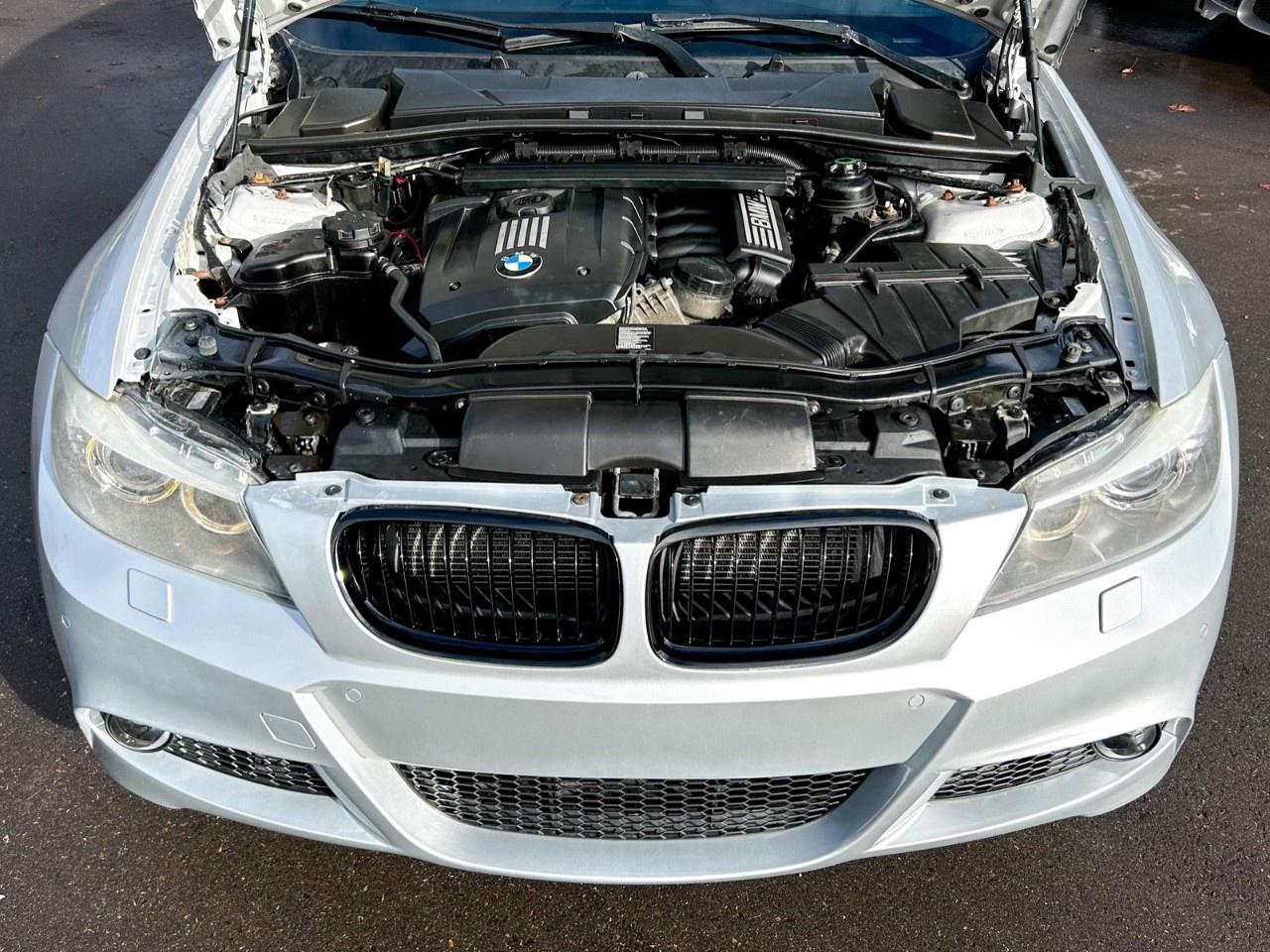 2011 BMW 3 Series 4dr Touring Wgn 328i xDrive AWD Exec Ed Photo