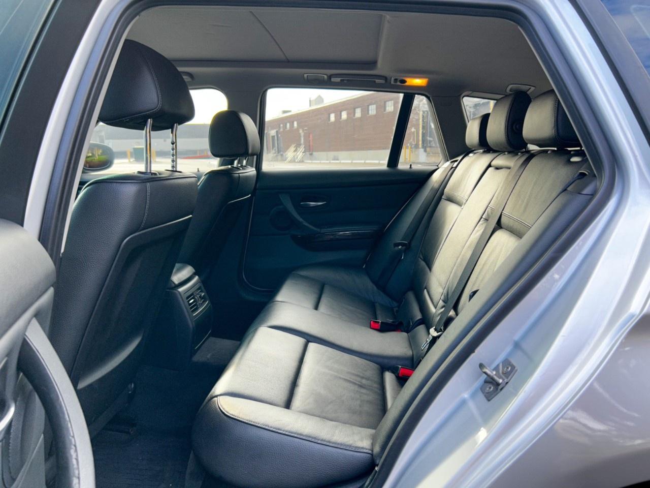 2011 BMW 3 Series 4dr Touring Wgn 328i xDrive AWD Exec Ed Photo