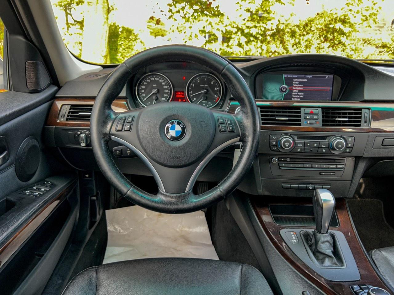 2011 BMW 3 Series 4dr Touring Wgn 328i xDrive AWD Exec Ed Photo