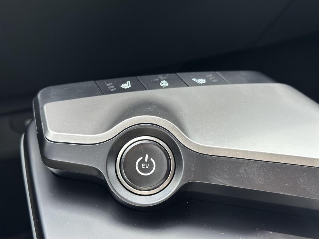 2025 Kia EV6  Photo